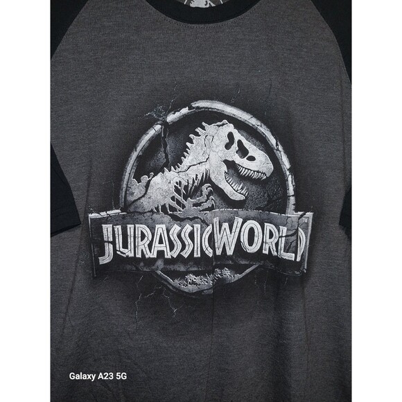 Jurassic World Universal Studios XL Men's Black Gray Shirt - Picture 2 of 4